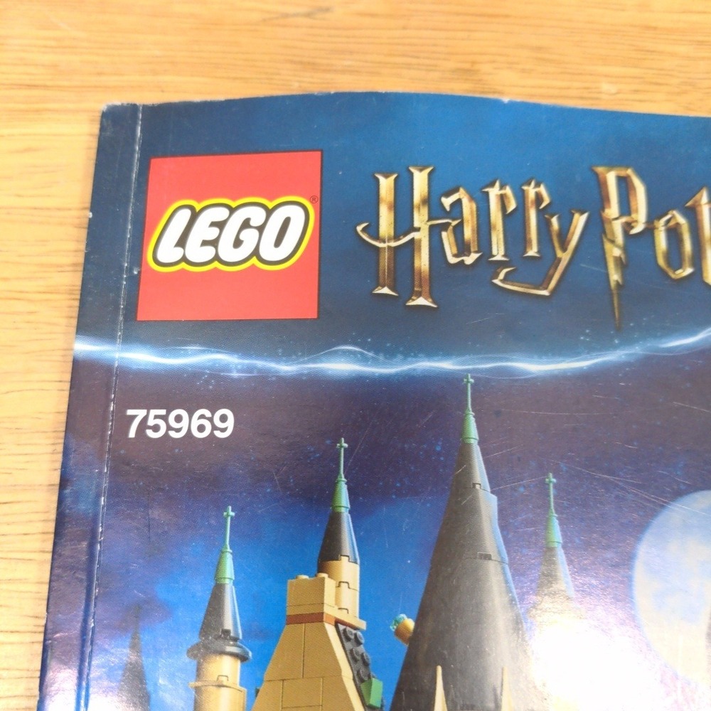 LEGO‎ Harry Potter 75969 Hogwarts Astronomy Tower Instructions Manual Only Used - Picture 2 of 6